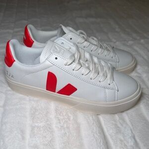Red & White Veja Campos Woman’s Size 8 (39 eu)